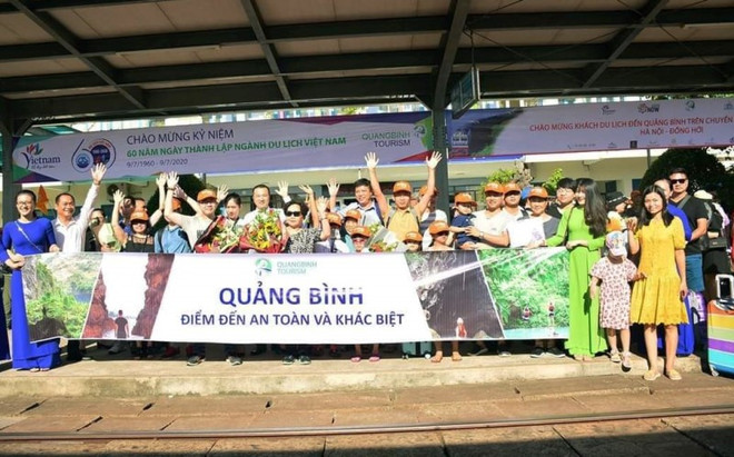 Thuê nguyên chuyến tàu hỏa Hà Nội-Quảng Bình: Sản phẩm du lịch độc đáo ảnh 2