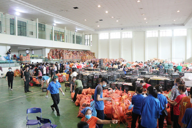 Bắc Kạn hỗ trợ hơn 350 tấn hàng hóa thiết yếu cùng miền Nam chống dịch ảnh 2