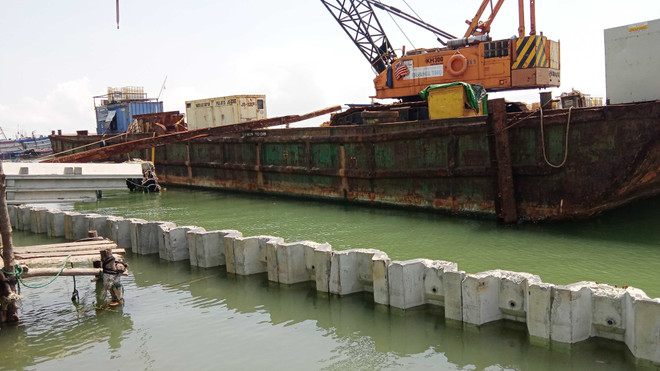 Quảng Nam: Nỗ lực xử lý mặt bằng để thi công công trình bờ kè khẩn cấp ảnh 2