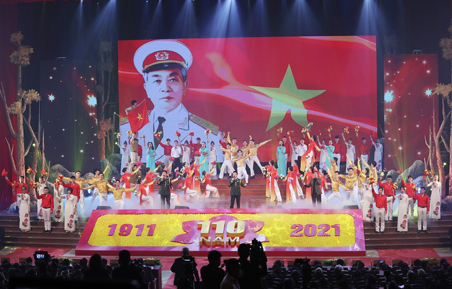 Thủ tướng dự lễ kỷ niệm 110 năm Ngày sinh Đại tướng Võ Nguyên Giáp ảnh 2