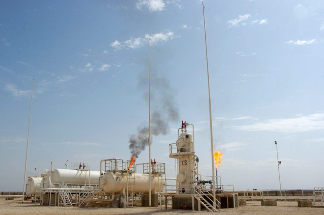 Syria nhập khẩu dầu mỏ để đối phó với lệnh trừng phạt của phương Tây ảnh 1