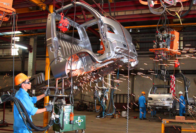 Sản lượng ôtô Việt Nam ước đạt 200.000 xe trong năm 2015 ảnh 1