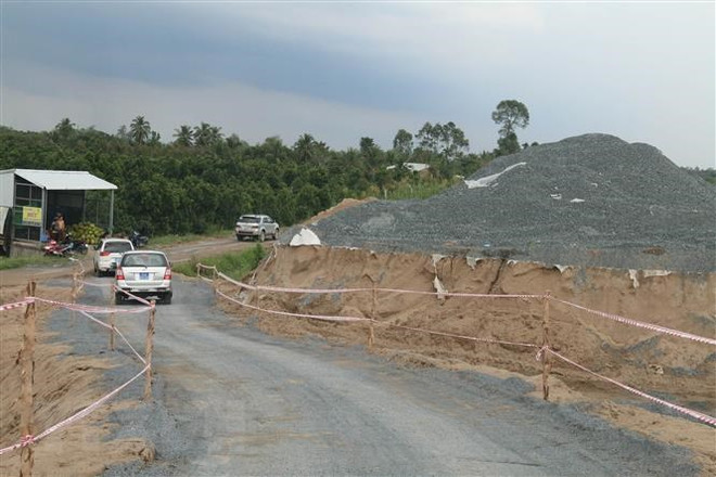Tuyến đường cao tốc Trung Lương-Mỹ Thuận đang dần định hình. (Ảnh: Minh Trí/TTXVN) Phó Thủ tướng Trịnh Đình Dũng trả lời về việc xây dựng đường cao tốc ảnh 2