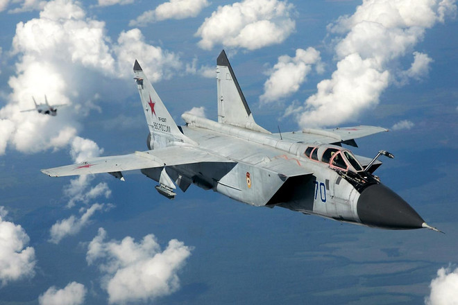 Nga: Tiêm kích đánh chặn MiG-31 bị rơi, phi công nhảy dù thoát nạn ảnh 1