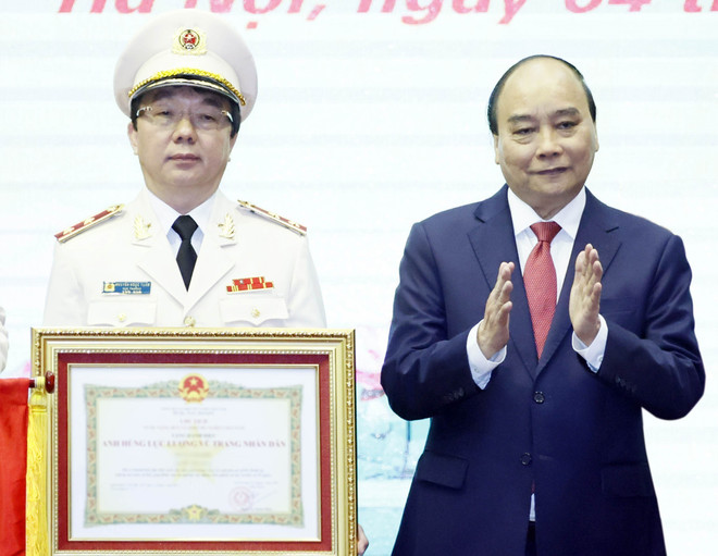 Trao danh hiệu Anh hùng LLVT cho một đơn vị Tình báo Công an nhân dân ảnh 1