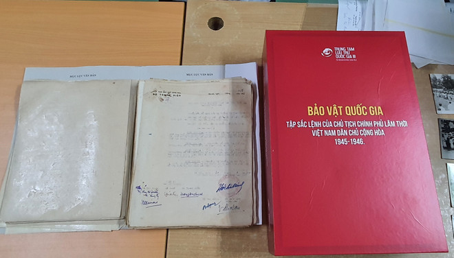 Thăm nơi lưu giữ Tập Sắc lệnh của Chủ tịch Chính phủ lâm thời Việt Nam ảnh 1
