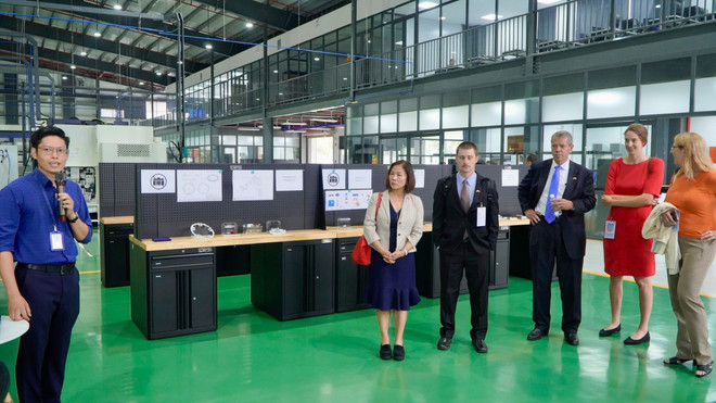 Tỉnh Bình Dương ký kết hợp tác toàn diện với bang Nebraska của Mỹ ảnh 2