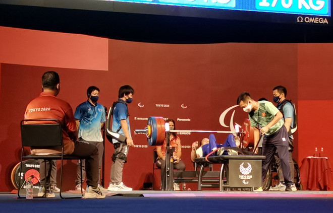 Lực sỹ Lê Văn Công - Nhà vô địch của nỗ lực và lòng nhân ái ảnh 2