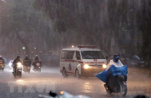 Rãnh áp thấp gây mưa dông tại nhiều khu vực trên cả nước ảnh 1