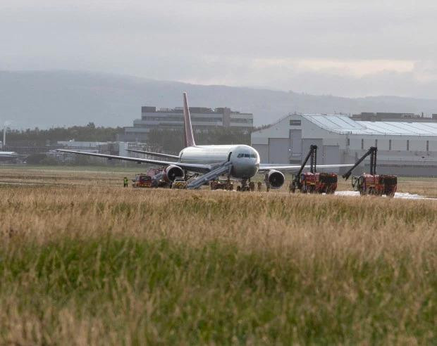 Ireland: Sân bay Shannon ngừng hoạt động do máy bay Boeing gặp sự cố ảnh 1