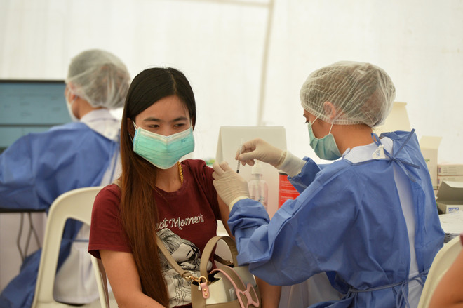 Thái Lan dự kiến tuyên bố COVID-19 là bệnh đặc hữu trong vòng 4 tháng ảnh 1