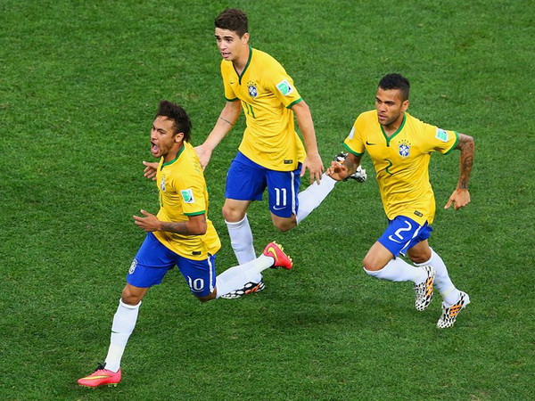 Người Brazil tự hào về Neymar, Scolari cảm ơn cổ động viên ảnh 1