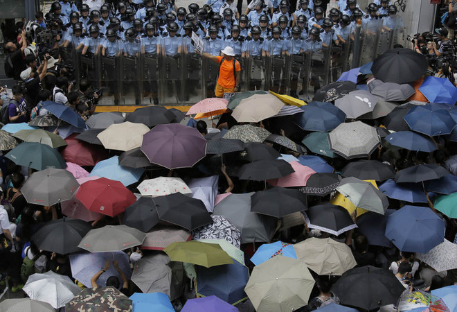 Hong Kong: Tuần hành kỷ niệm 1 năm phong trào "Chiếm trung tâm" ảnh 1