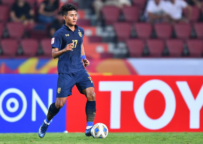 "Thần đồng" bóng đá Thái Lan Suphanat Mueanta lỡ hẹn SEA Games 31 ảnh 1