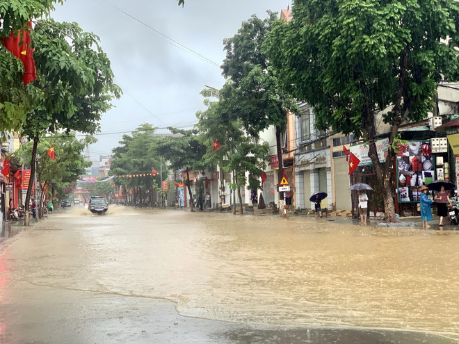 Mưa lớn tại các địa phương, gây nhiều thiệt hại về người và tài sản ảnh 2