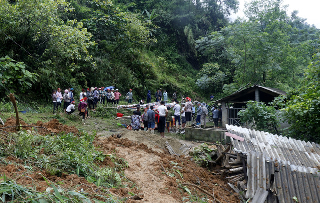 Mưa lớn tại các địa phương, gây nhiều thiệt hại về người và tài sản ảnh 1