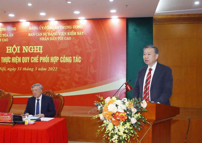 Đại tướng Tô Lâm, Uỷ viên Bộ Chính trị, Bộ trưởng Bộ Công an phát biểu khai mạc hội nghị. (Ảnh: Phương Hoa/TTXVN) Nâng cao hiệu quả công tác nội chính, phòng, chống tham nhũng ảnh 2