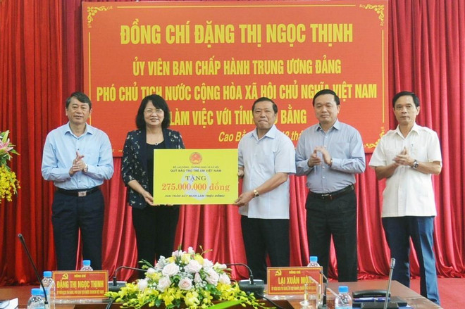 Phó Chủ tịch nước đến thăm và làm việc tại tỉnh Cao Bằng ảnh 2