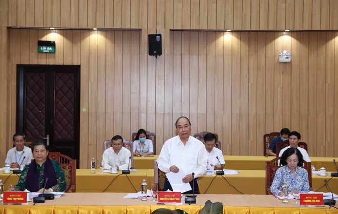 Bộ Chính trị làm việc về chuẩn bị đại hội tại 11 đảng bộ trực thuộc TW ảnh 1