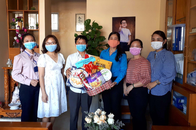 TP. HCM: Công nhân và doanh nghiệp đồng hành vượt qua mùa dịch bệnh ảnh 1