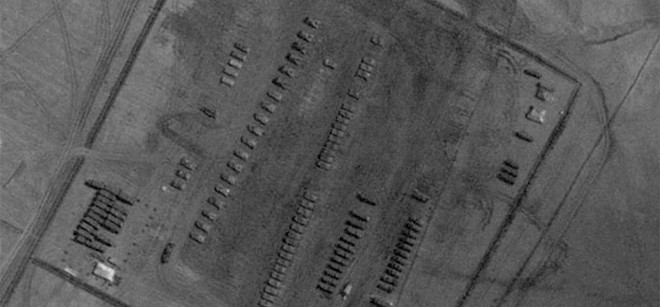 NATO công bố ảnh Nga ồ ạt triển khai quân sát biên giới Ukraine ảnh 3