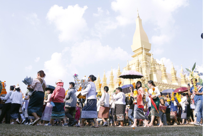 Chính phủ Lào tiếp tục tăng lương tối thiểu cho người lao động ảnh 1