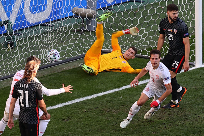 César Azpilicueta - Điểm tựa của Tây Ban Nha trước cuộc đối đầu Italy ảnh 1