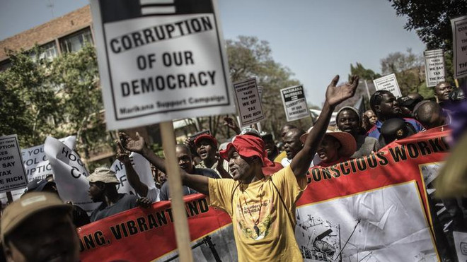 Hàng nghìn người tham gia tuần hành chống tham nhũng tại Nam Phi ảnh 1