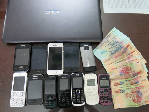 Lâm Đồng: Bắt giữ 19 đối tượng cá cược bóng đá qua tin nhắn ảnh 1