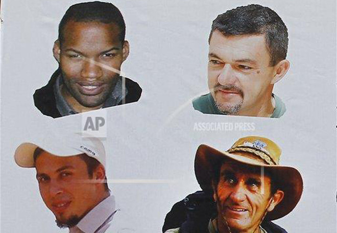 Bốn con tin người Pháp được trả tự do. (Nguồn: AP) Niger: Al-Qaeda thả tự do cho bốn con tin người Pháp ảnh 1