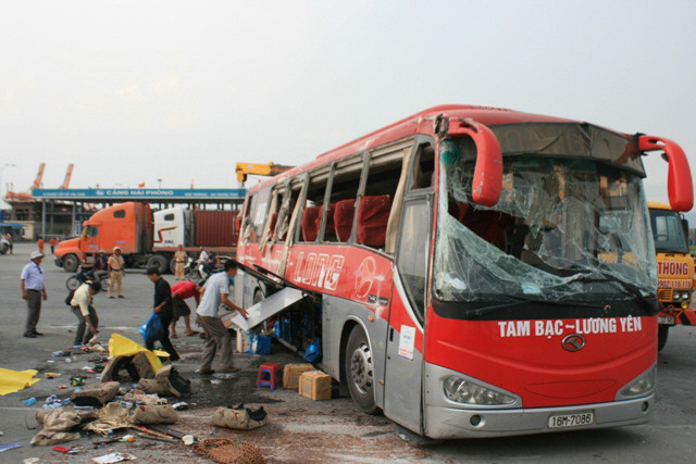 [Video] Hải Phòng: Tai nạn nghiêm trọng, gần 40 người bị thương ảnh 1
