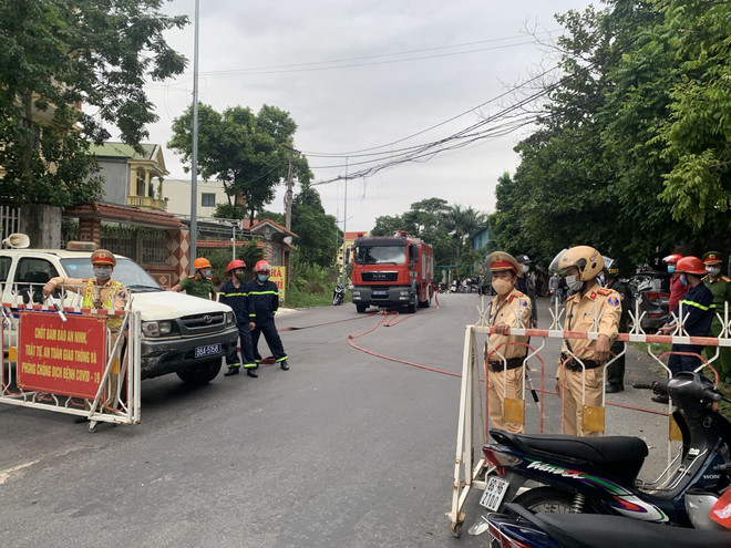 [Photo] Bắt giữ 206 thanh niên đánh võng môtô trên đường lên Tam Đảo ảnh 1