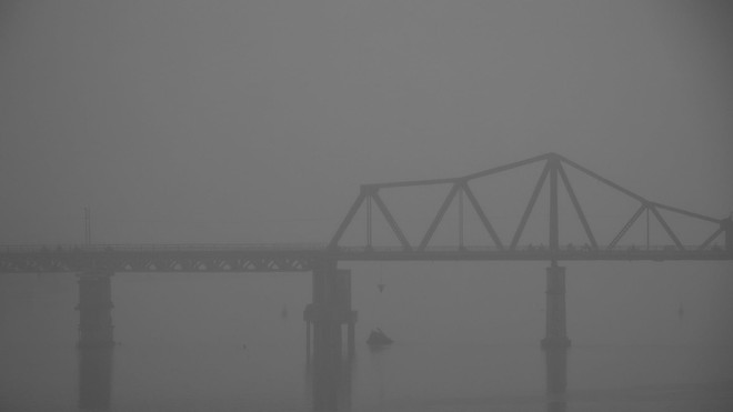 Bắc Bộ mưa dông, sương mù bao phủ vào sáng sớm, nồm ẩm quay trở lại ảnh 1