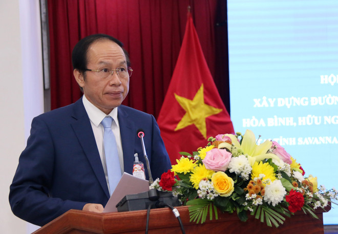 Ông Lê Tiến Châu, Ủy viên Trung ương Đảng, Phó Chủ tịch-Tổng Thư ký Ủy ban Trung ương MTTQ Việt Nam phát biểu tại Hội nghị. (Ảnh: Phạm Kiên/TTXVN) Xây dựng đường biên giới Lào-Việt hòa bình, hữu nghị, cùng phát triển ảnh 1