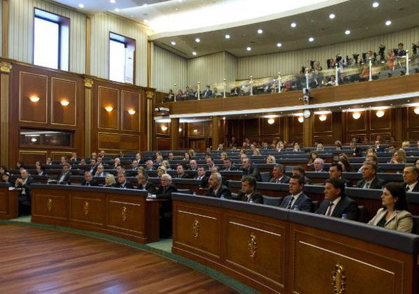 Nghị viện Kosovo thông qua quyết định tự giải tán ảnh 1