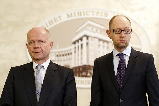 Anh cáo buộc Nga ngầm phá hoại bầu cử tổng thống Ukraine ảnh 1