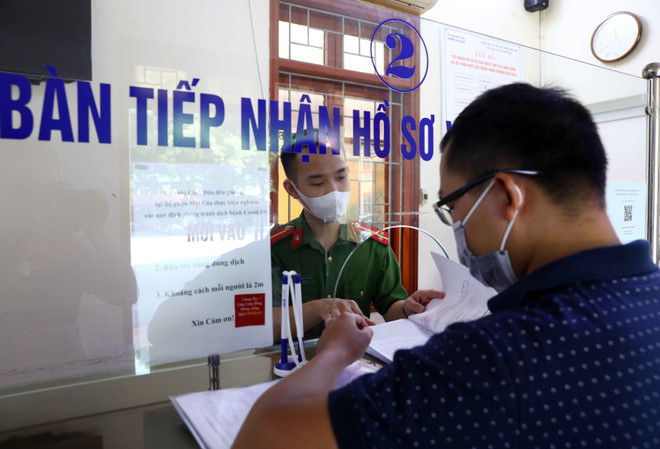 Giấy đi đường ở Hà Nội - câu chuyện nhỏ, ảnh hưởng lớn ảnh 3