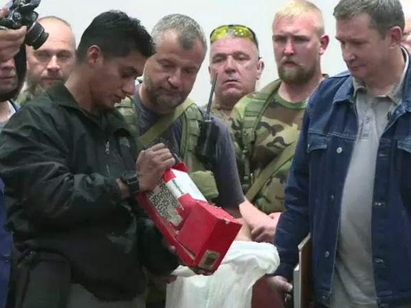 Malaysia sẽ giao hộp đen MH17 cho nhóm điều tra quốc tế ảnh 1