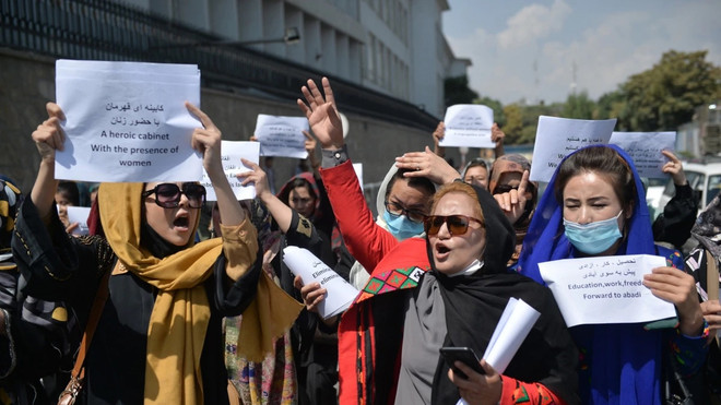 Taliban bắn chỉ thiên để giải tán người biểu tình tại Kabul ảnh 1