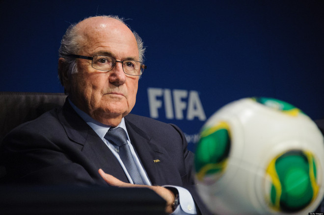 Các nhà tài trợ cho FIFA kêu gọi ông Sepp Blatter từ chức ảnh 1
