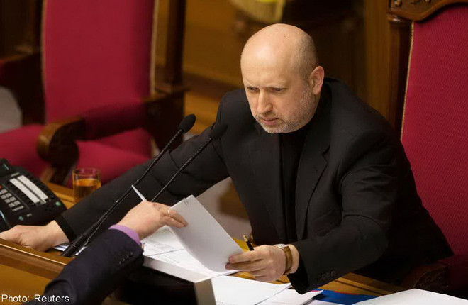 Tổng thống tạm quyền nhận chức Tổng Tư lệnh LLVT Ukraine ảnh 1