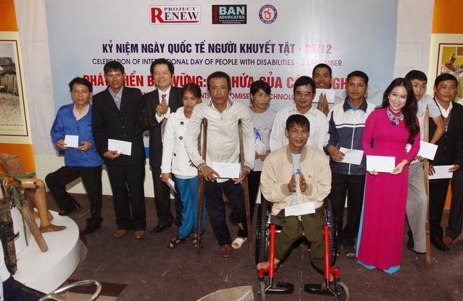 Thủ tướng ký thành lập Ủy ban Quốc gia về người khuyết tật ảnh 1