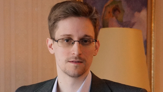 Cựu nhân viên tình báo Edward Snowden sẵn sàng ngồi tù để trở lại Mỹ ảnh 1