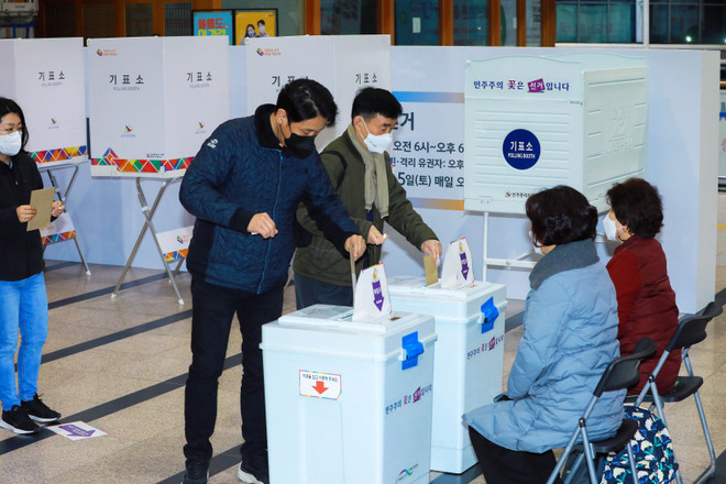 Bầu cử Tổng thống Hàn Quốc: Cuộc đua sít sao, biến số khó lường ảnh 3