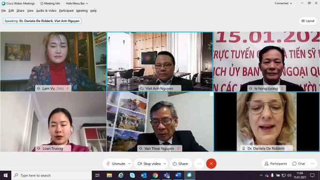 Tiến sỹ Daniela De Ridder, Phó Chủ tịch Ủy ban Đối ngoại Quốc hội Đức, phát biểu tại hội thảo trực tuyến về Biển Đông. (Ảnh: Mạnh Hùng/Vietnam+) Ủy ban Đối ngoại Quốc hội Đức chủ trì Hội thảo trực tuyến về Biển Đông ảnh 1