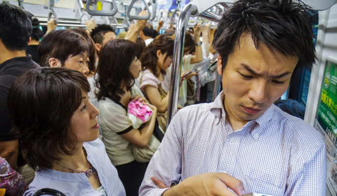 nam gioi quay roi 3.jpg