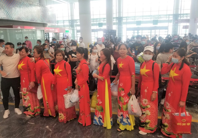 Đưa 343 công dân Việt Nam từ đặc khu Macau trở về nước ảnh 1