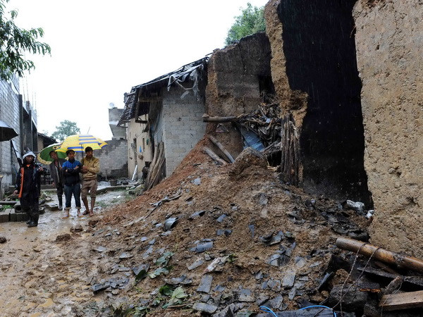 Ít nhất 19 người bị thương do động đất mới đây ở Trung Quốc ảnh 1