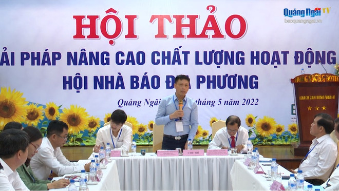 Quang cảnh cuộc hội thảo. (Nguồn: Báo Quảng Ngãi) Nâng cao chất lượng hoạt động của Hội Nhà báo địa phương ảnh 1