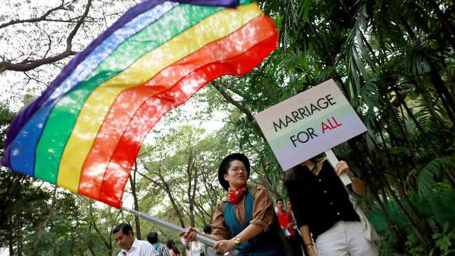 Cộng đồng LGBT Thái Lan kêu gọi thông qua luật về bình đẳng hôn nhân. (Ảnh: Reuters) thai lan hon nhan dong gioi 3.jpg